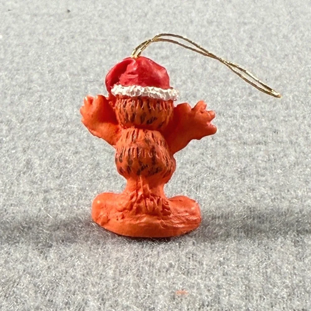 Vintage Garfield Christmas Ornament 80s Resin Cartoon Cat Santa Hat‎ Miniature